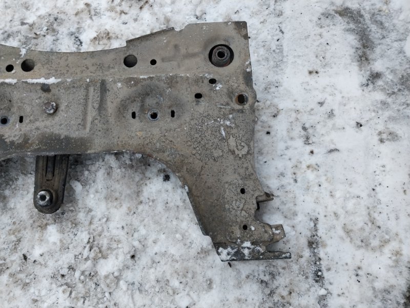 Балка подмоторная