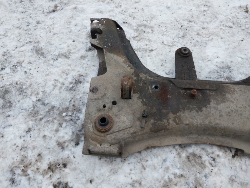 Балка подмоторная