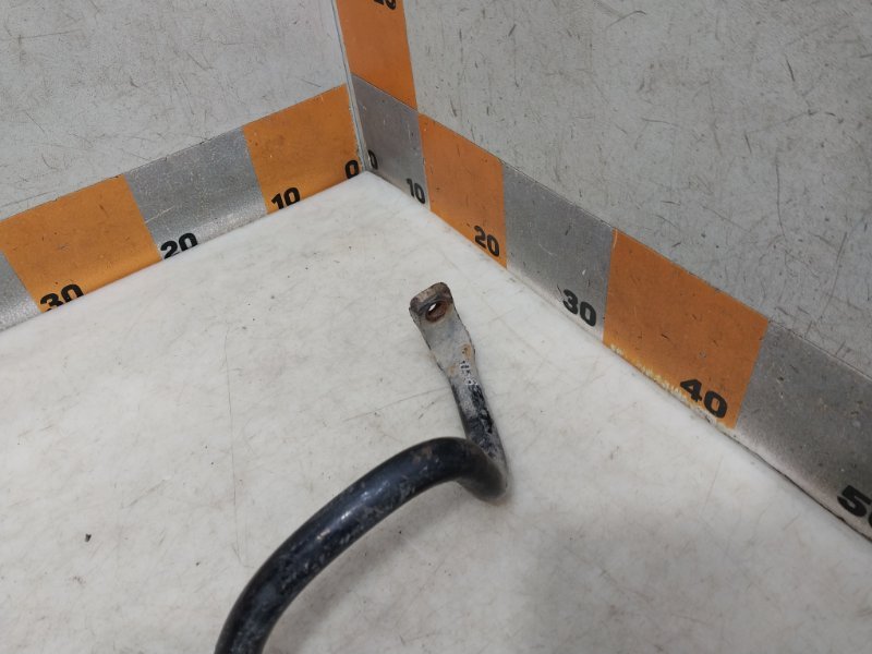 Стабилизатор передний