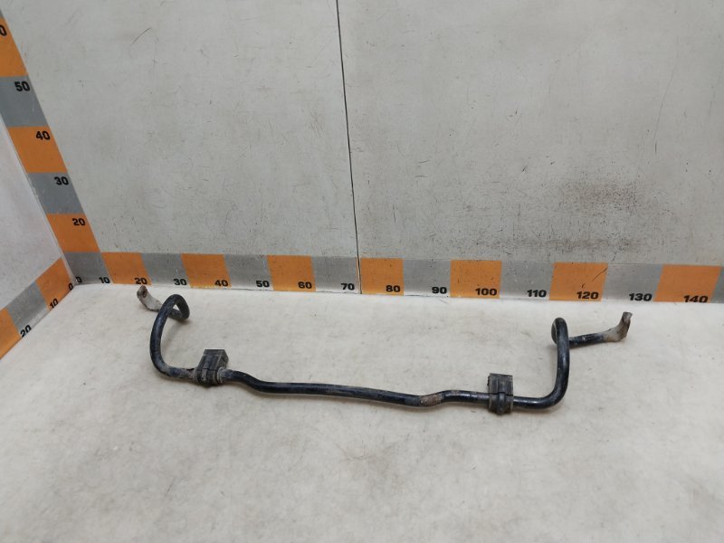 Стабилизатор передний