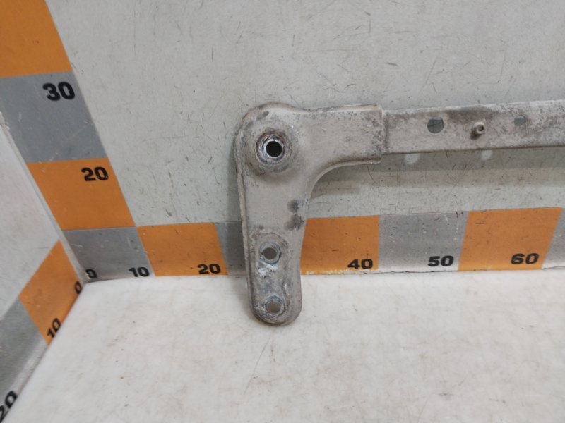 Балка передняя поперечная