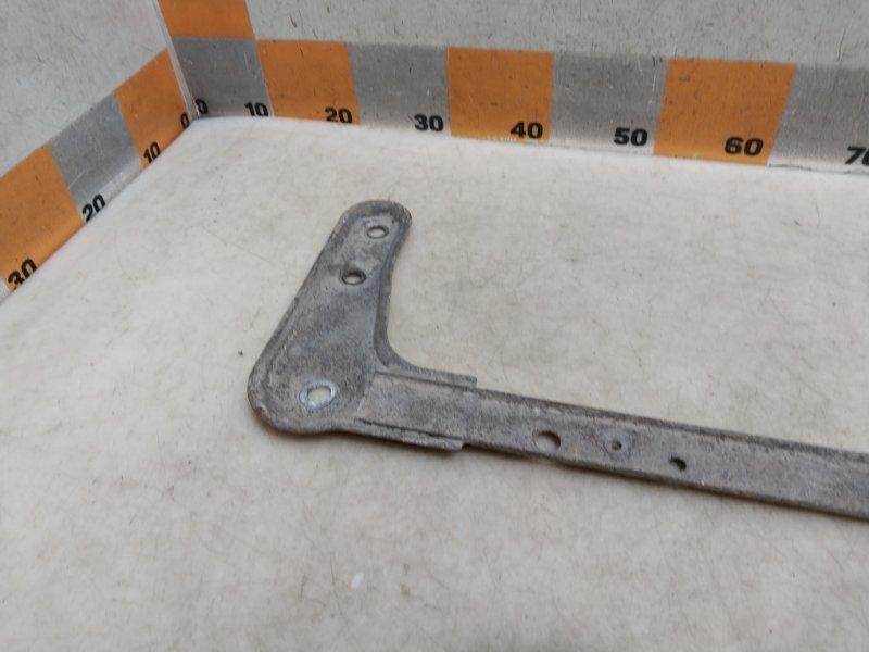 Балка передняя поперечная