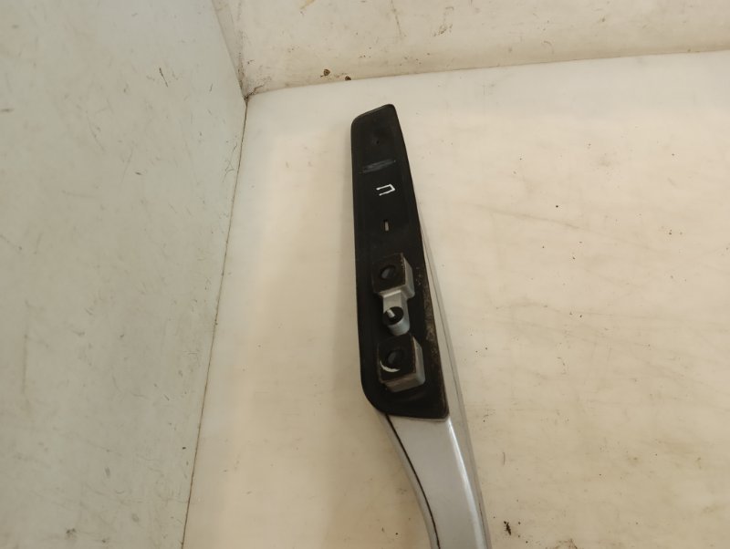 Рейлинг (релинг) правый (планка на крышу)