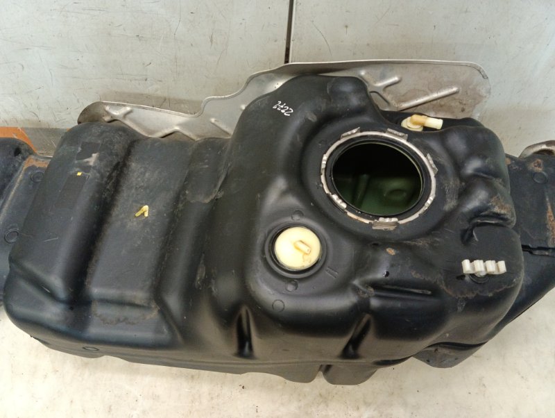 Бак топливный