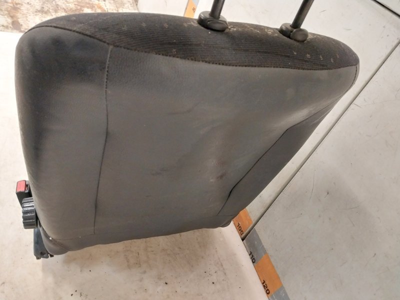 Сиденье переднее правое