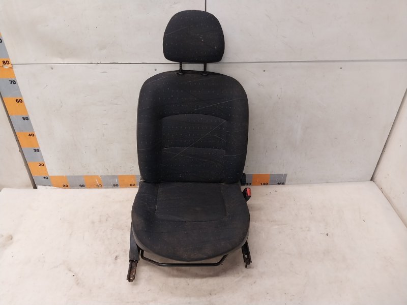 Сиденье переднее правое