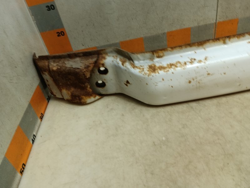 Усилитель заднего бампера