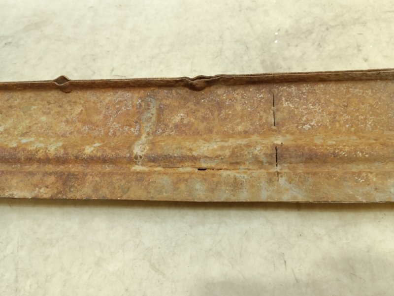 Усилитель заднего бампера