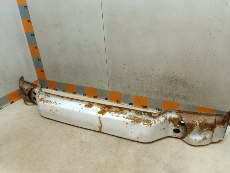 Усилитель заднего бампера