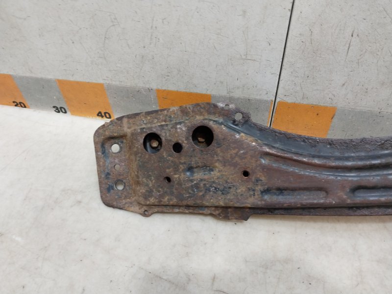 Балка передняя продольная