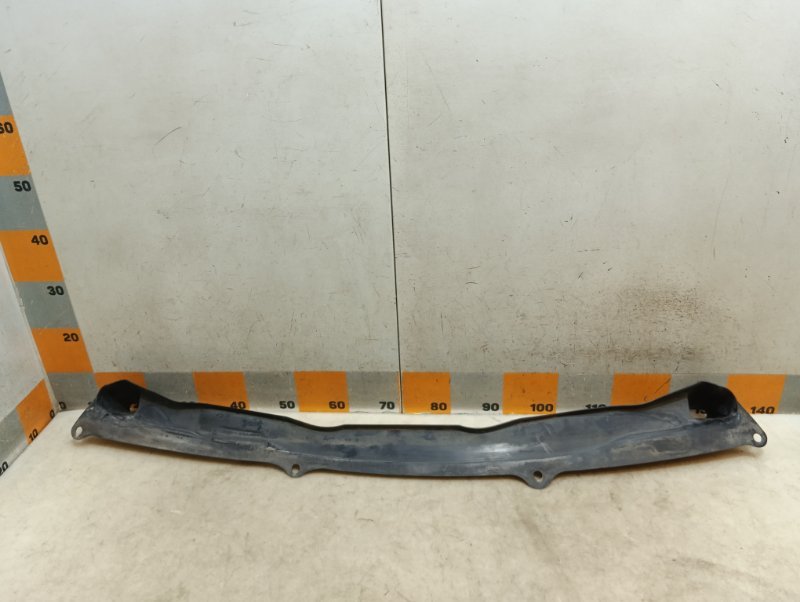 Решетка стеклоочистителей (Жабо)