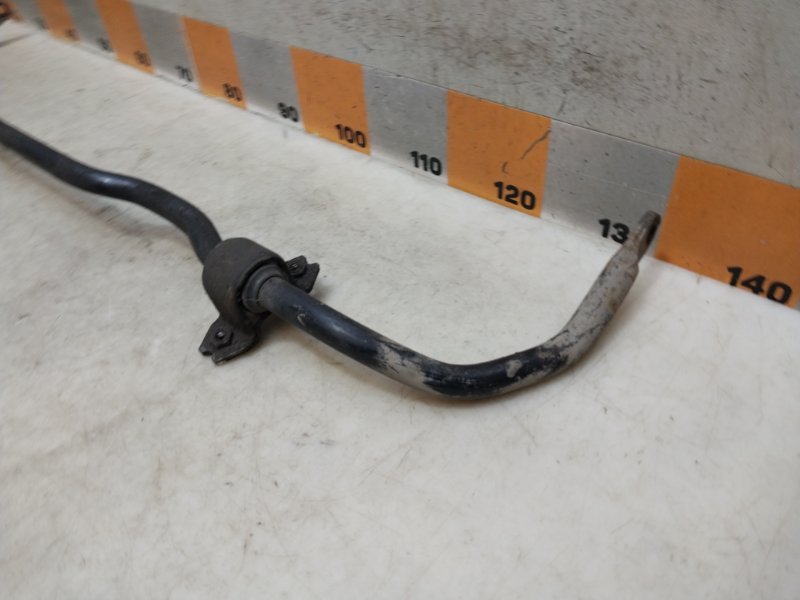 Стабилизатор передний