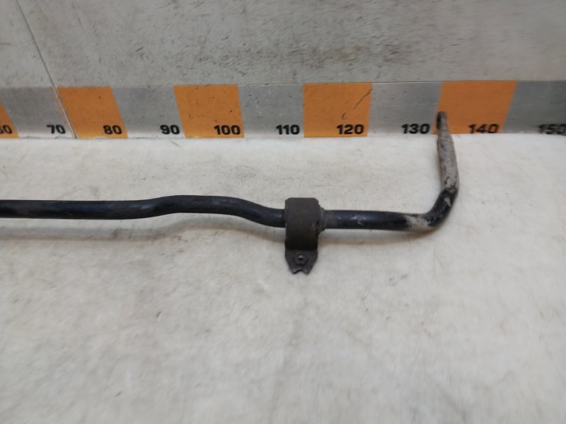 Стабилизатор передний