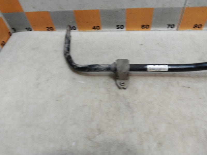 Стабилизатор передний