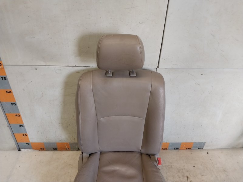 Сиденье переднее правое