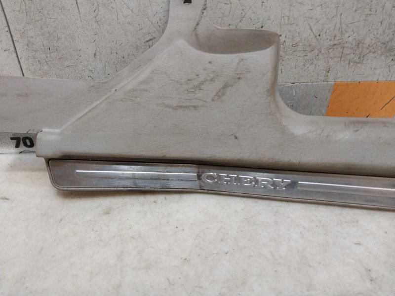 Накладка на порог (наружная)