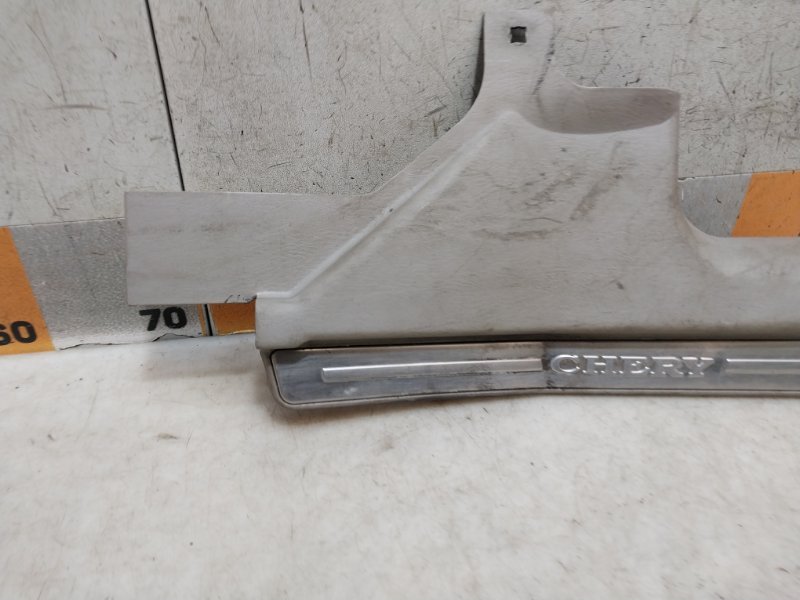 Накладка на порог (наружная)