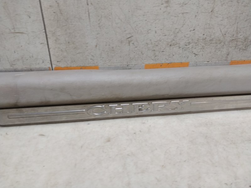 Накладка порога (внутренняя)