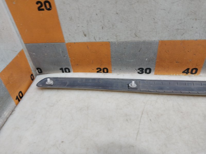 Молдинг двери