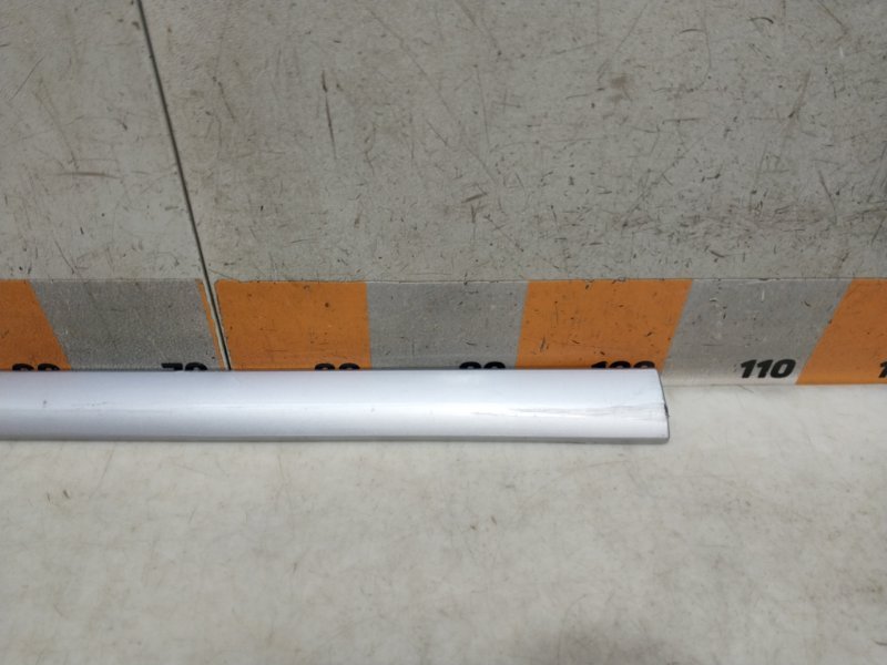 Молдинг двери