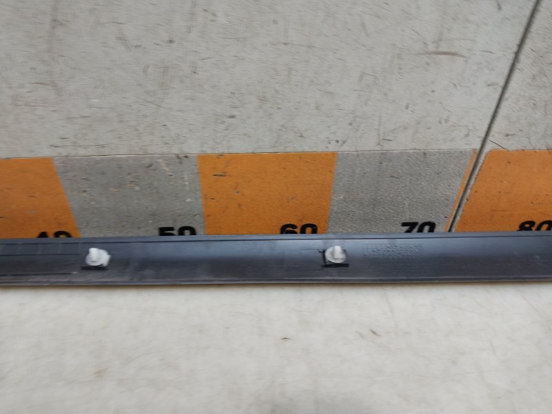 Молдинг двери