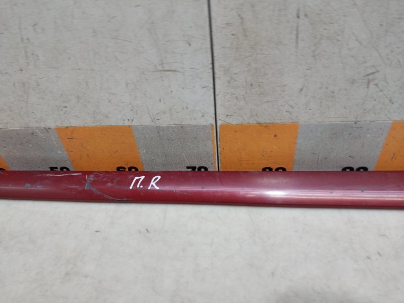 Молдинг двери