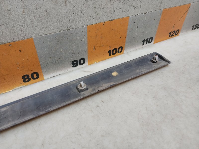 Молдинг двери