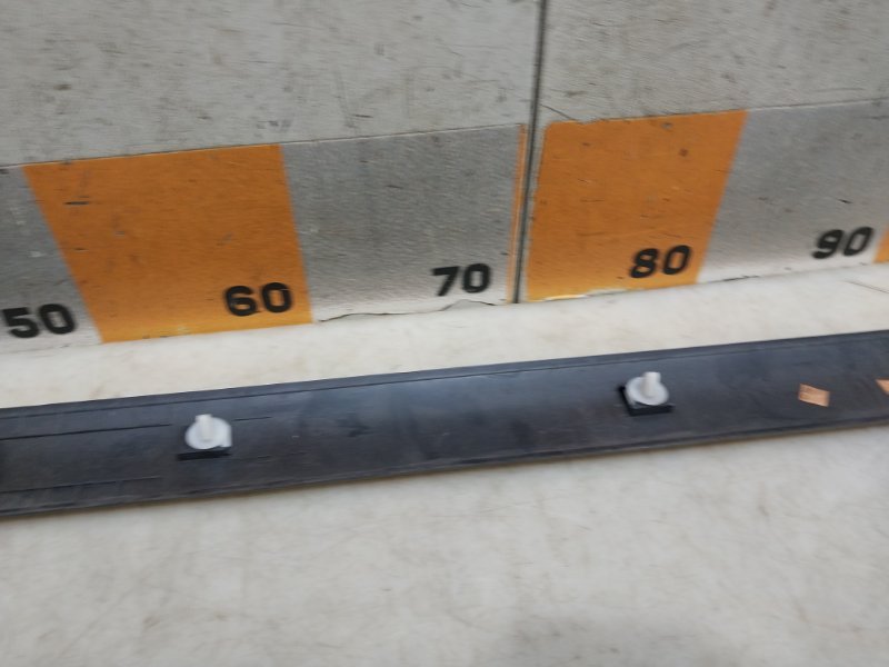 Молдинг двери