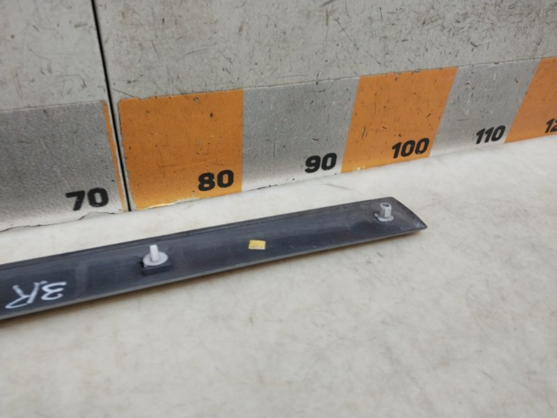 Молдинг двери