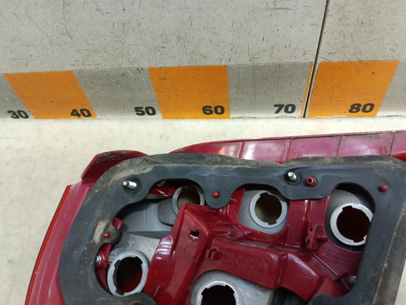 Фонарь задний правый