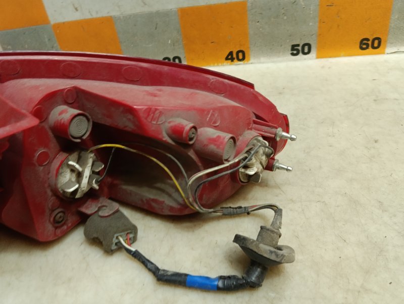 Фонарь задний левый