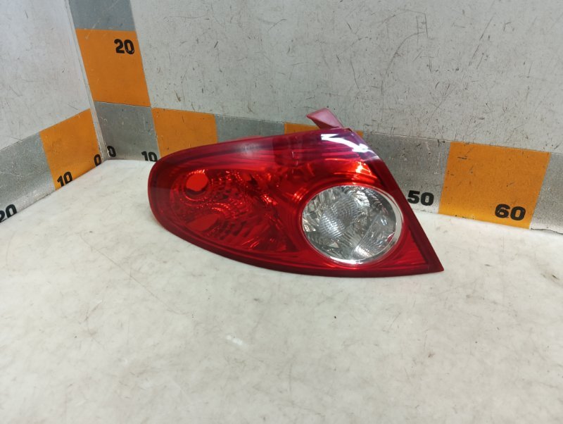 Фонарь задний левый