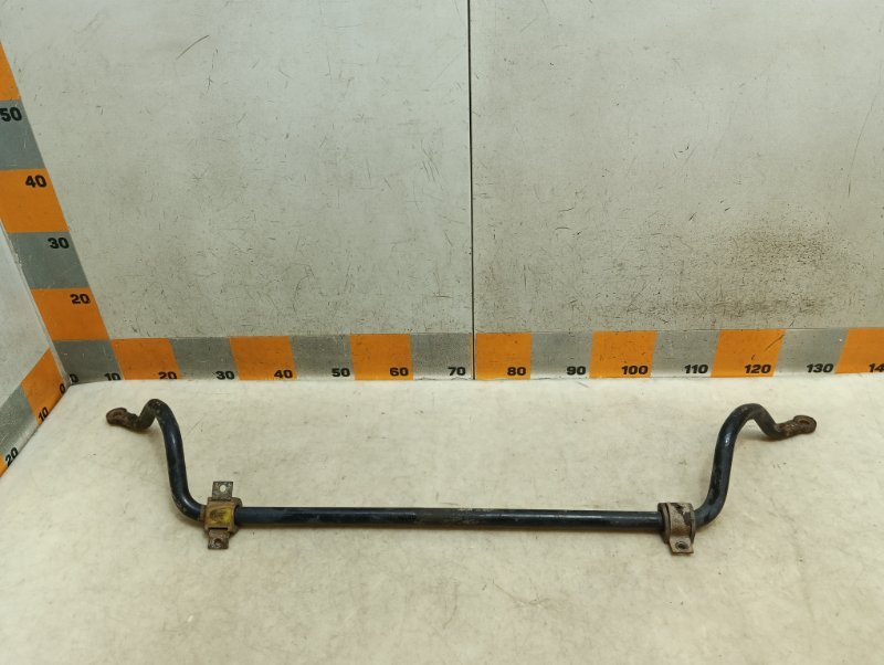 Стабилизатор передний