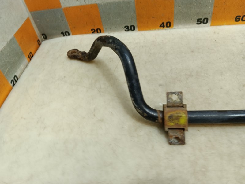 Стабилизатор передний