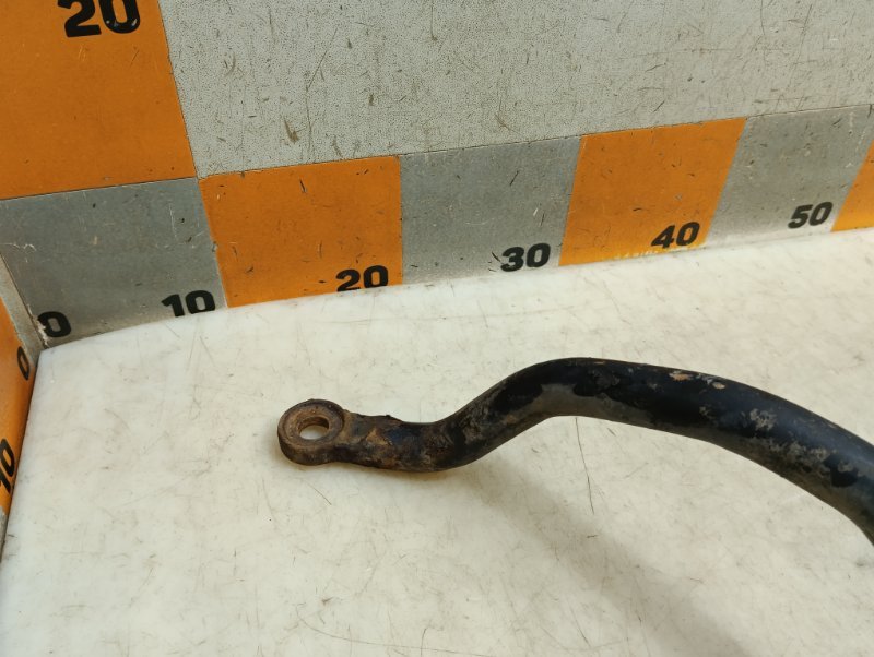 Стабилизатор передний