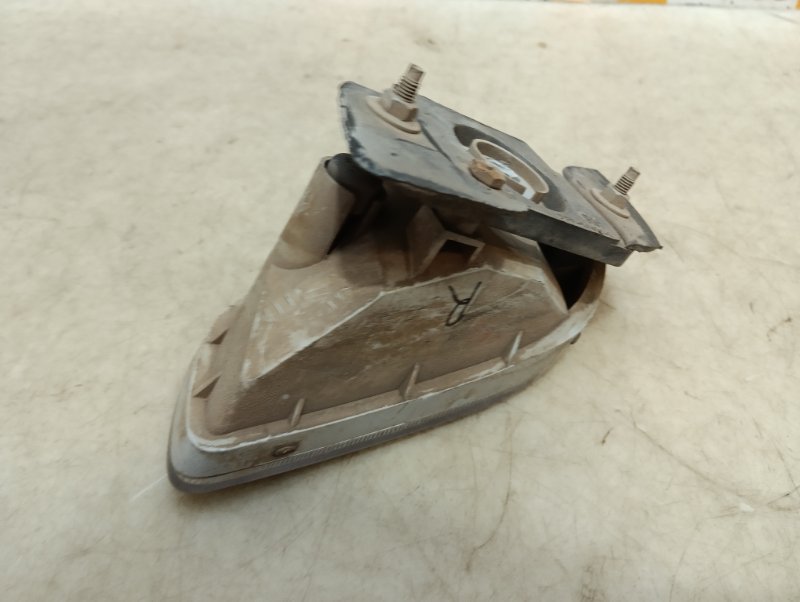 Фара противотуманная правая