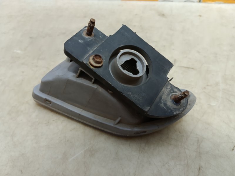 Фара противотуманная правая