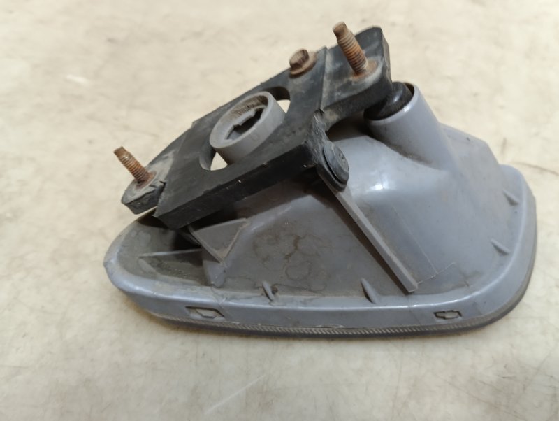 Фара противотуманная правая