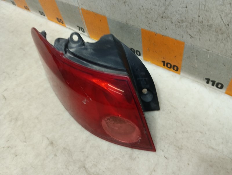 Фонарь задний левый