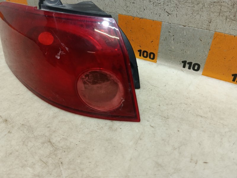 Фонарь задний левый