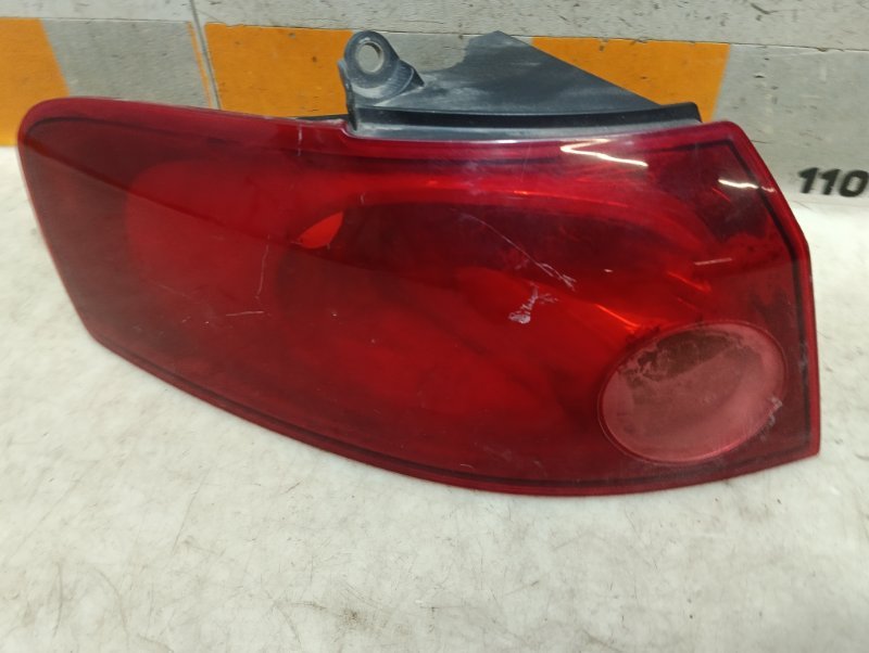 Фонарь задний левый