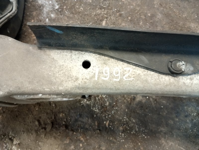 Балка задняя