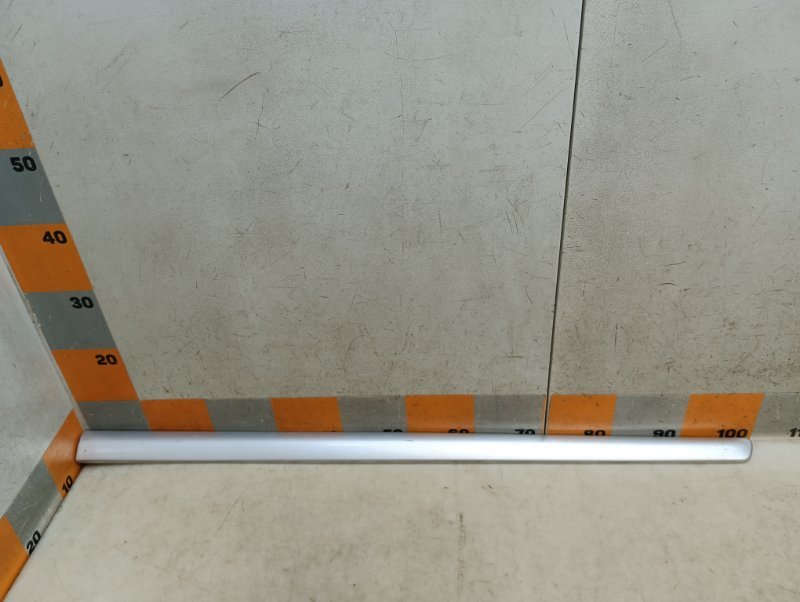 Молдинг двери