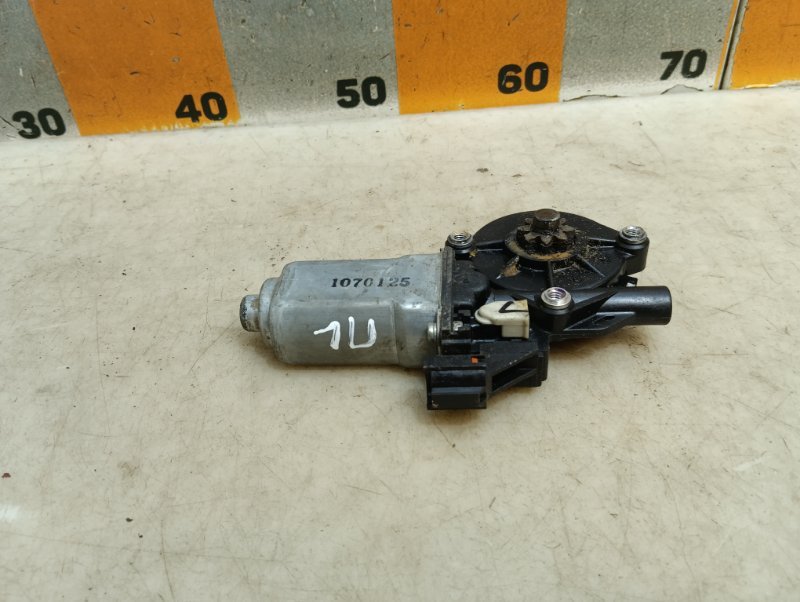 Моторчик стеклоподъемника