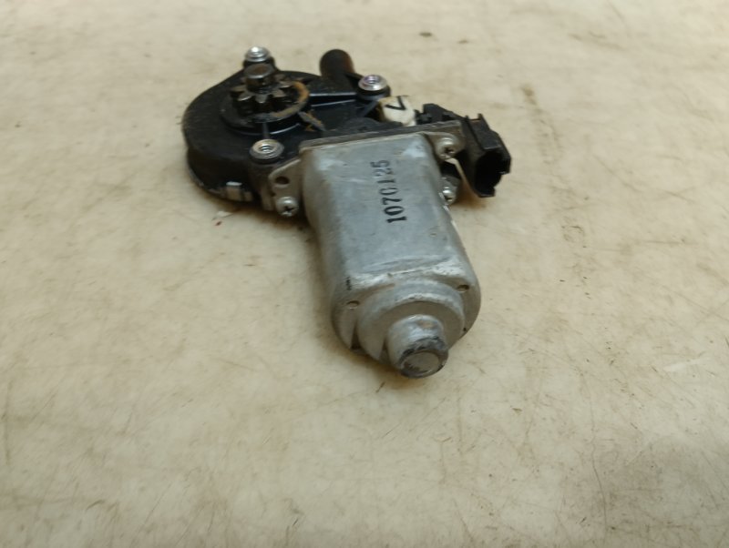 Моторчик стеклоподъемника