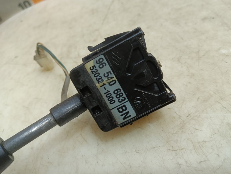 Переключатель поворотов подрулевой