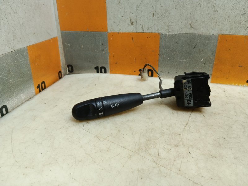 Переключатель поворотов подрулевой