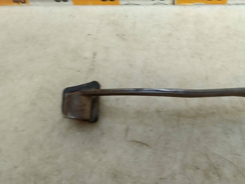 Педаль сцепления