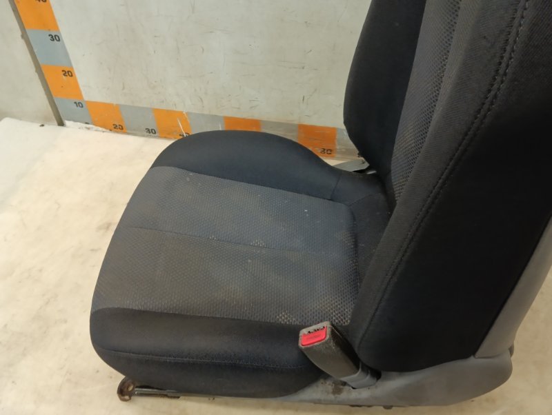Сиденье переднее правое