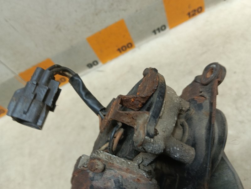 Моторчик стеклоочистителя передний